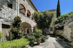 mas_escombelle_entree_jardin